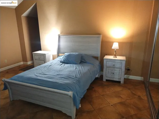 $425,000 | 3201 Swallows Nest Drive, Sacramento, CA 95833