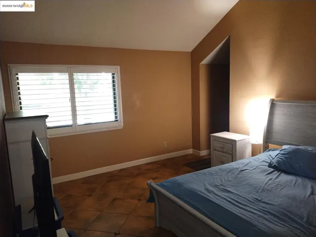 $425,000 | 3201 Swallows Nest Drive, Sacramento, CA 95833