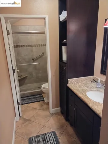 $425,000 | 3201 Swallows Nest Drive, Sacramento, CA 95833