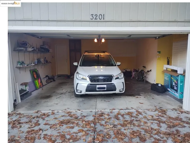 $425,000 | 3201 Swallows Nest Drive, Sacramento, CA 95833