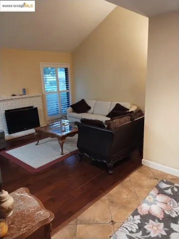 $425,000 | 3201 Swallows Nest Drive, Sacramento, CA 95833