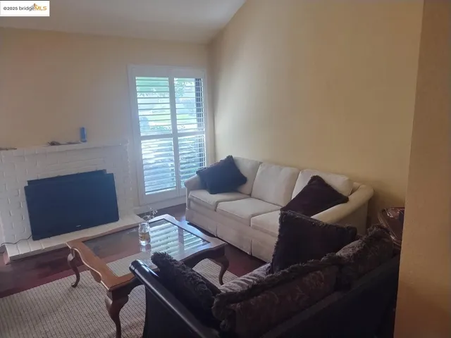 $425,000 | 3201 Swallows Nest Drive, Sacramento, CA 95833