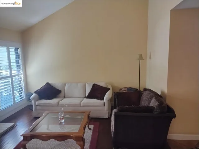 $425,000 | 3201 Swallows Nest Drive, Sacramento, CA 95833