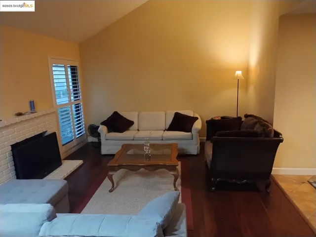 $425,000 | 3201 Swallows Nest Drive, Sacramento, CA 95833