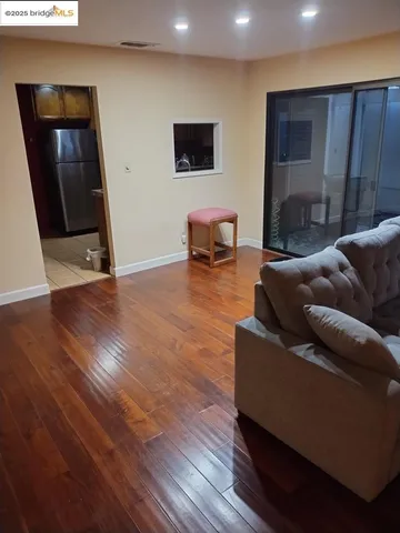 $425,000 | 3201 Swallows Nest Drive, Sacramento, CA 95833