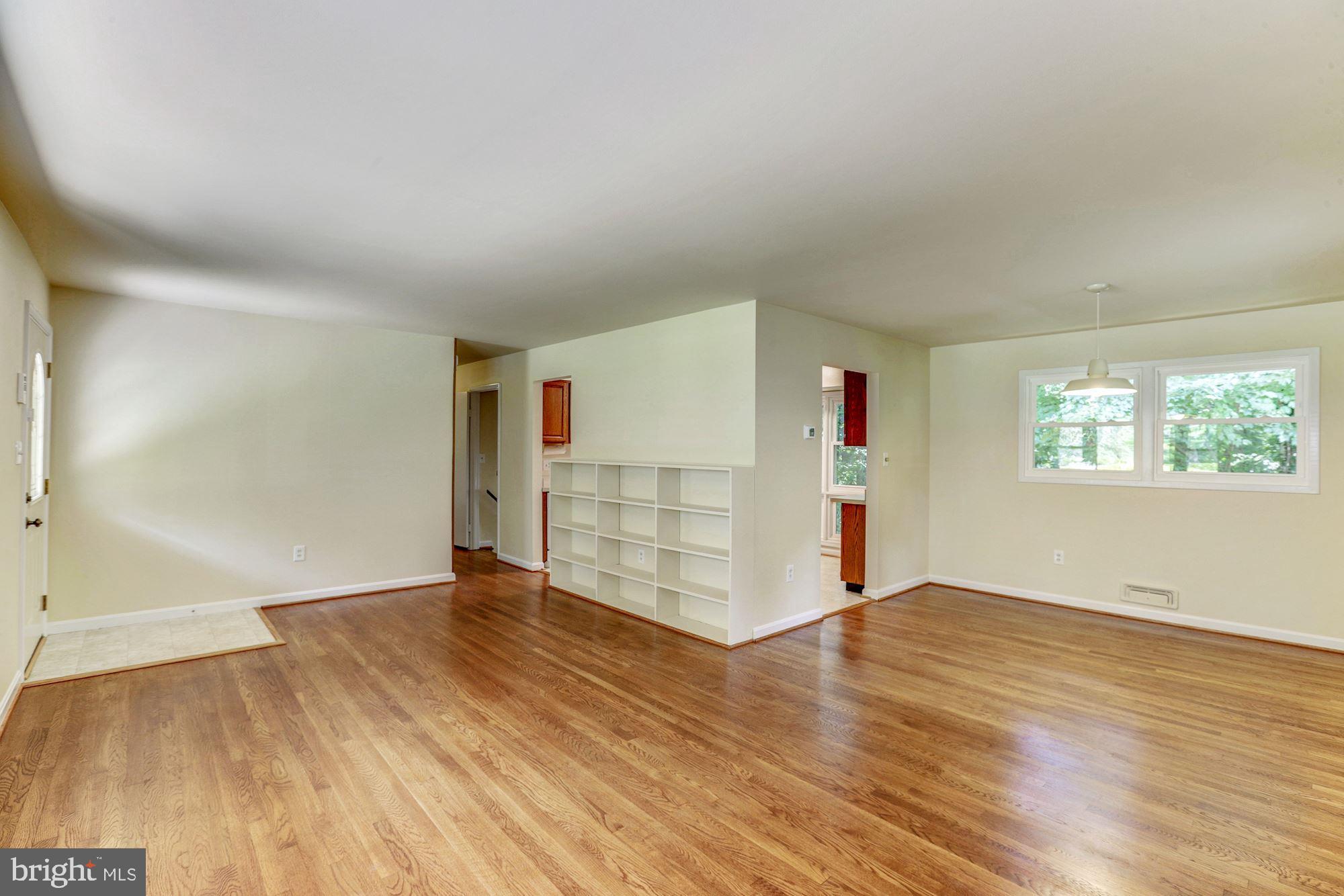 8110 Blairton Road Springfield, VA 22152 - Photo 5 of 23 Dining room area