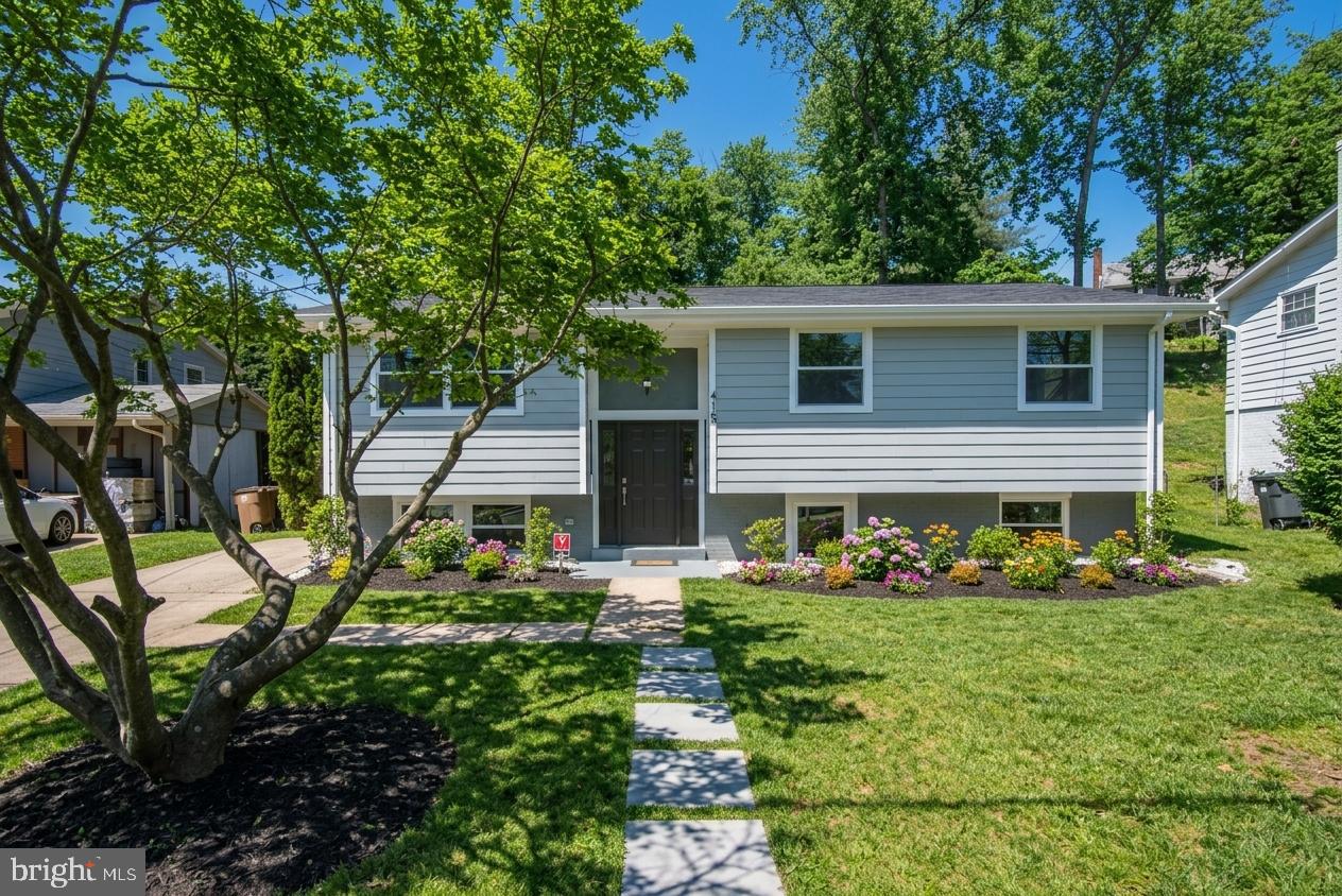 415 Ritchie Parkway Rockville, MD 20852 - Photo 2 of 30
