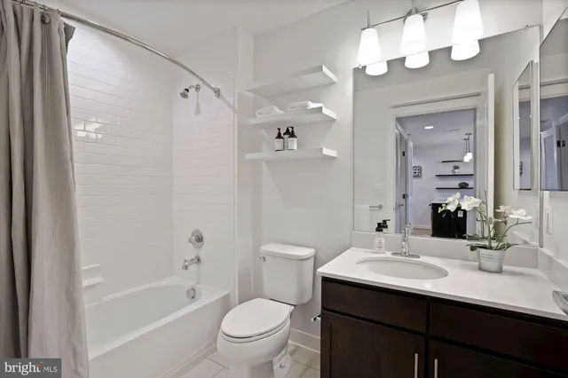 $374,900 | 1115 H Street Northeast, Unit 503, Washington, DC 20002