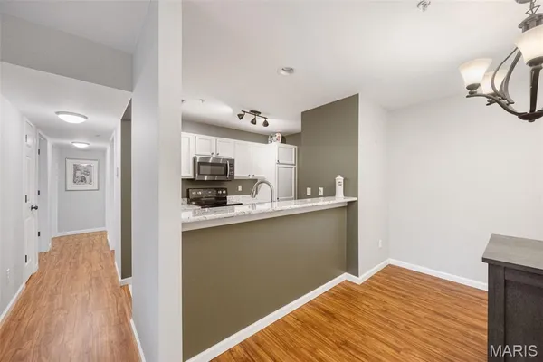 $179,900 | 3605 Tracey Rich Road, Unit 1B, St. Louis, MO 63125