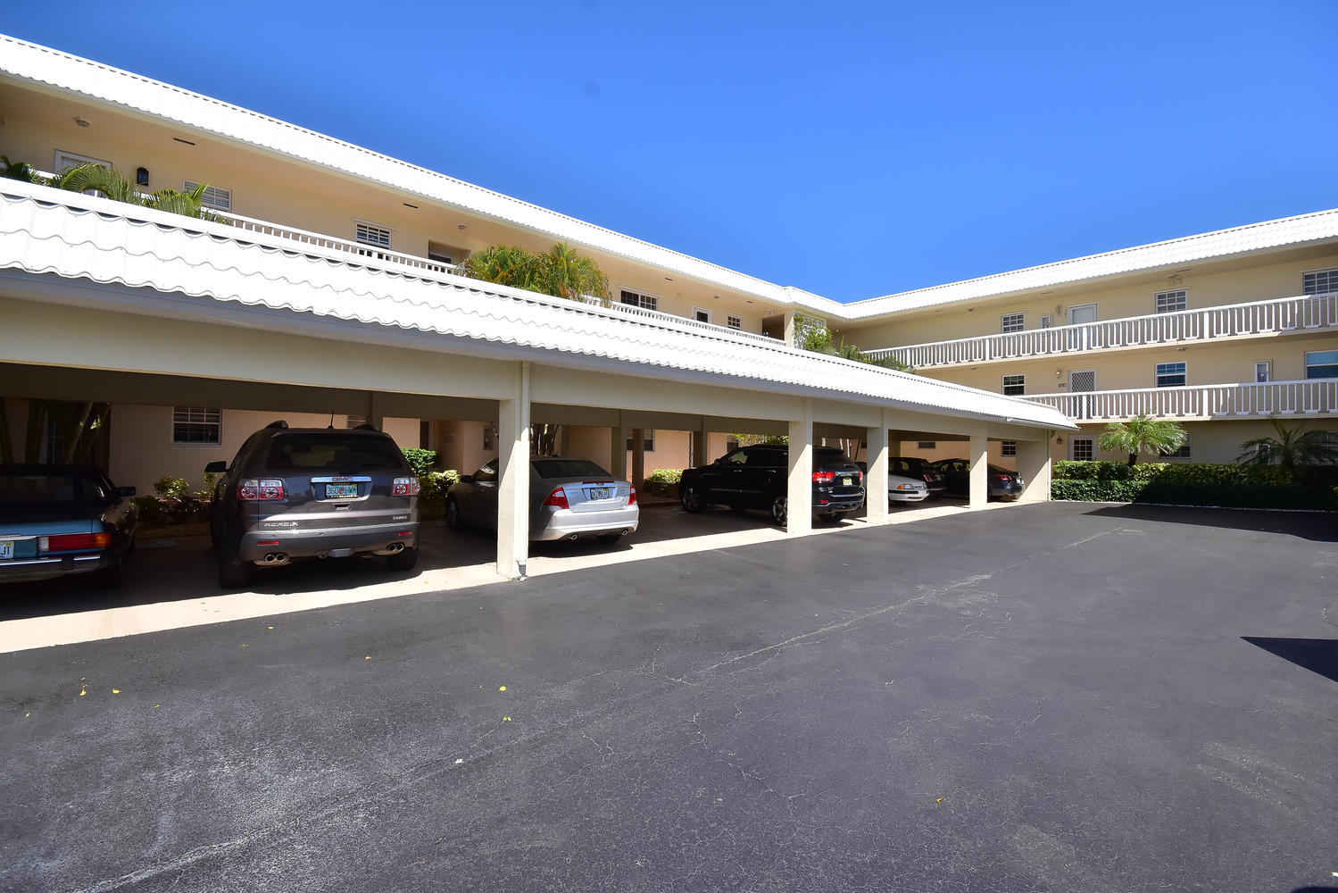 100 Waterway Road, Unit E101 Tequesta, FL 33469 - Photo 39 of 44 100 Waterway Rd Tequesta FL-large-049-48