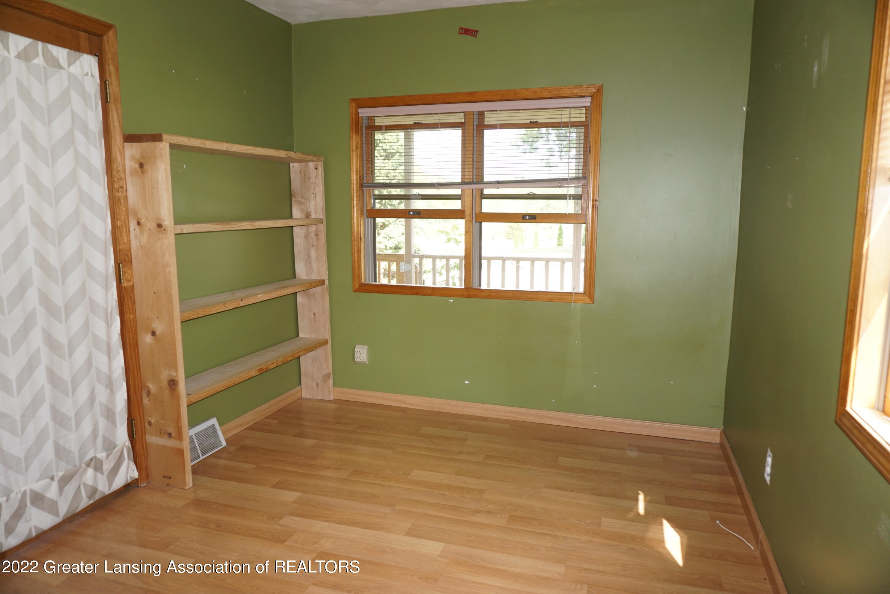 13226 Shaftsburg Road Perry, MI 48872 - Photo 9 of 47 DSC00464