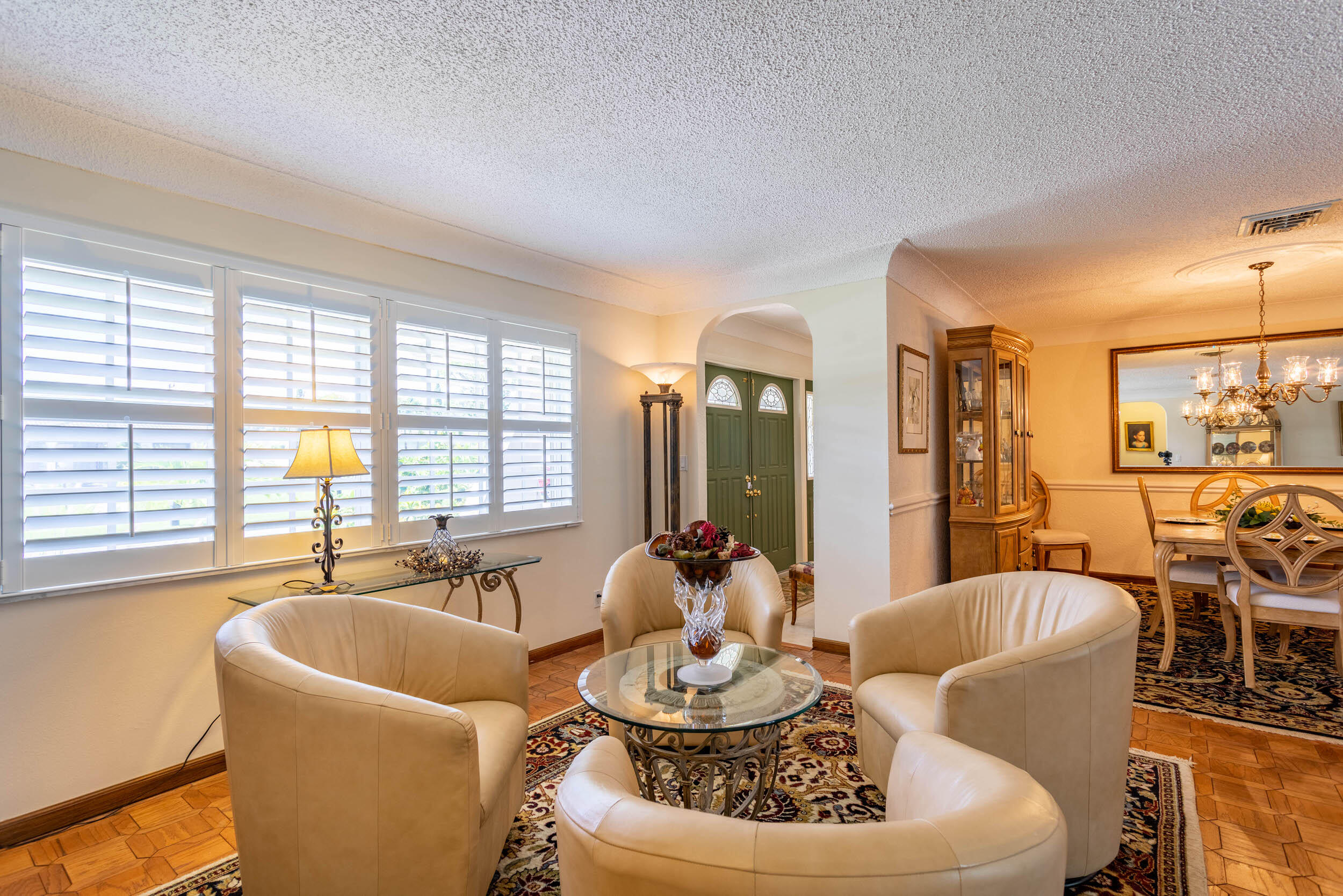 911 Southwest 17th Street Boca Raton, FL 33486 - Photo 13 of 44 Living room