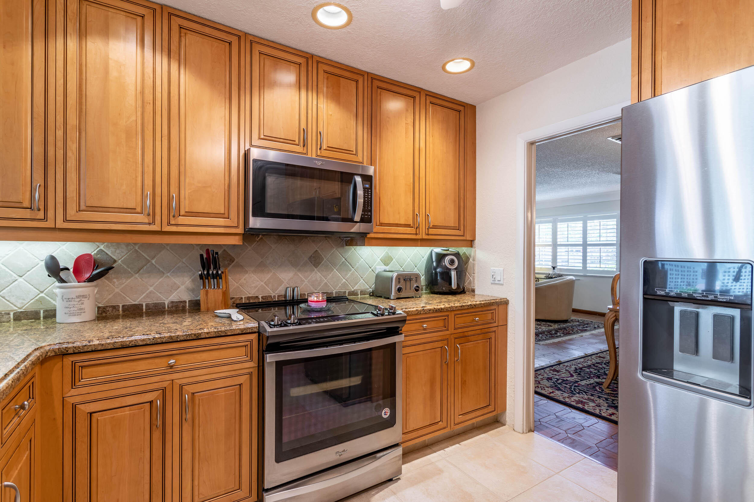 911 Southwest 17th Street Boca Raton, FL 33486 - Photo 18 of 44 Oversized cabinentry