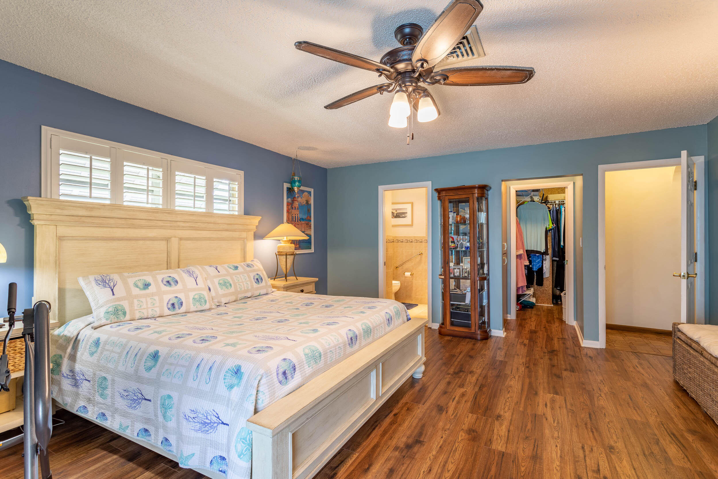 911 Southwest 17th Street Boca Raton, FL 33486 - Photo 26 of 44 Master bedroom