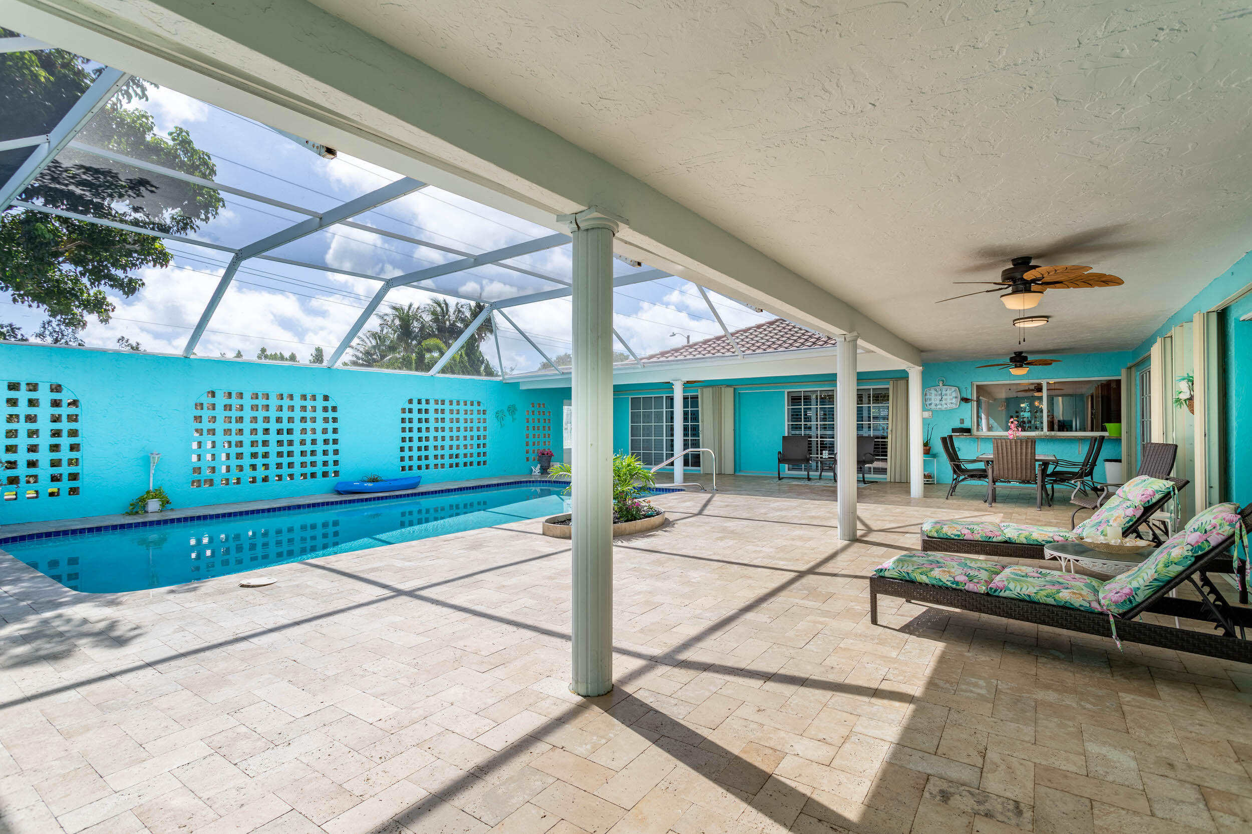 911 Southwest 17th Street Boca Raton, FL 33486 - Photo 7 of 44 Screened pool deck