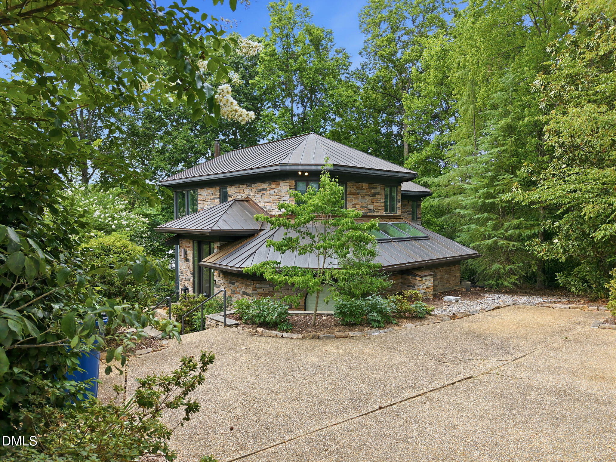 2828 Exeter Circle Raleigh, NC 27608 - Photo 46 of 67