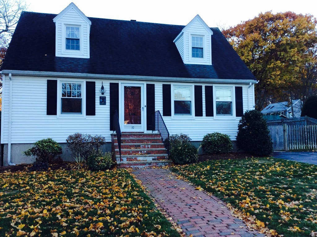 10 Country Club Road Stoneham, MA 02180 - Photo 1 of 11 Gallery Image 1