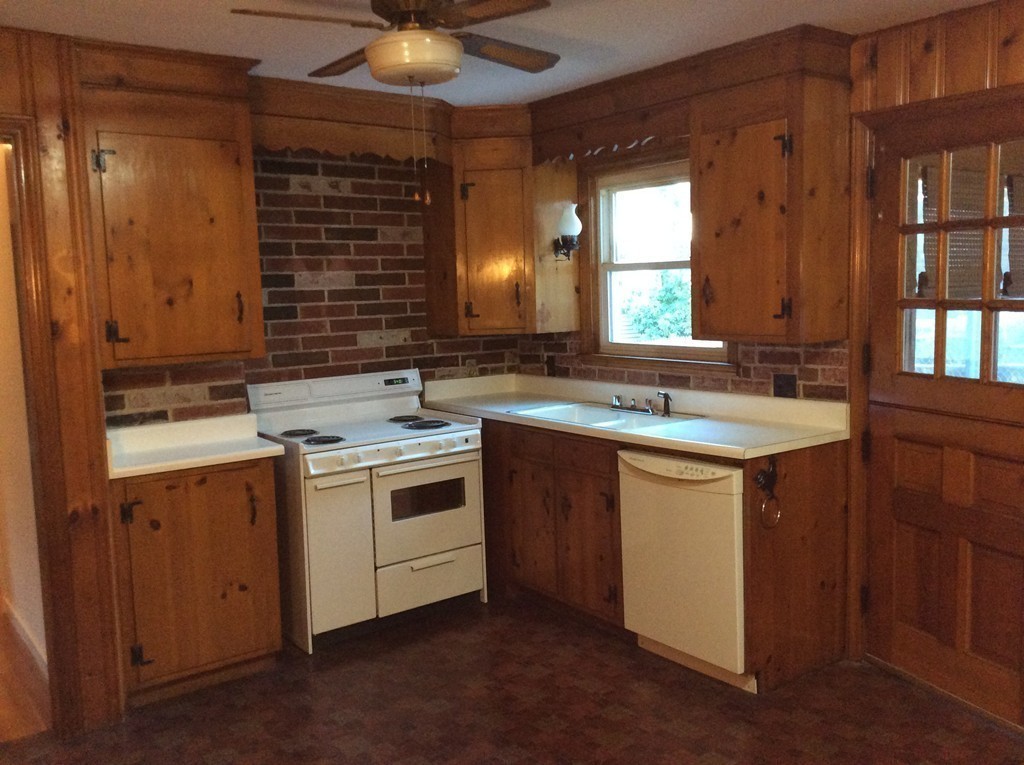 10 Country Club Road Stoneham, MA 02180 - Photo 4 of 11 Gallery Image 4