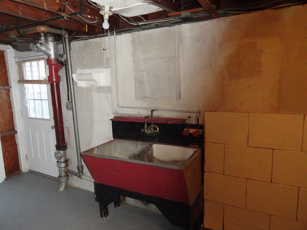 10 Country Club Road Stoneham, MA 02180 - Photo 10 of 11 Gallery Image 10