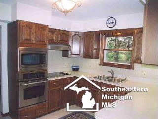 2215 West Temperance Road Temperance, MI 48182 - Photo 5 of 7 791678-4.JPG