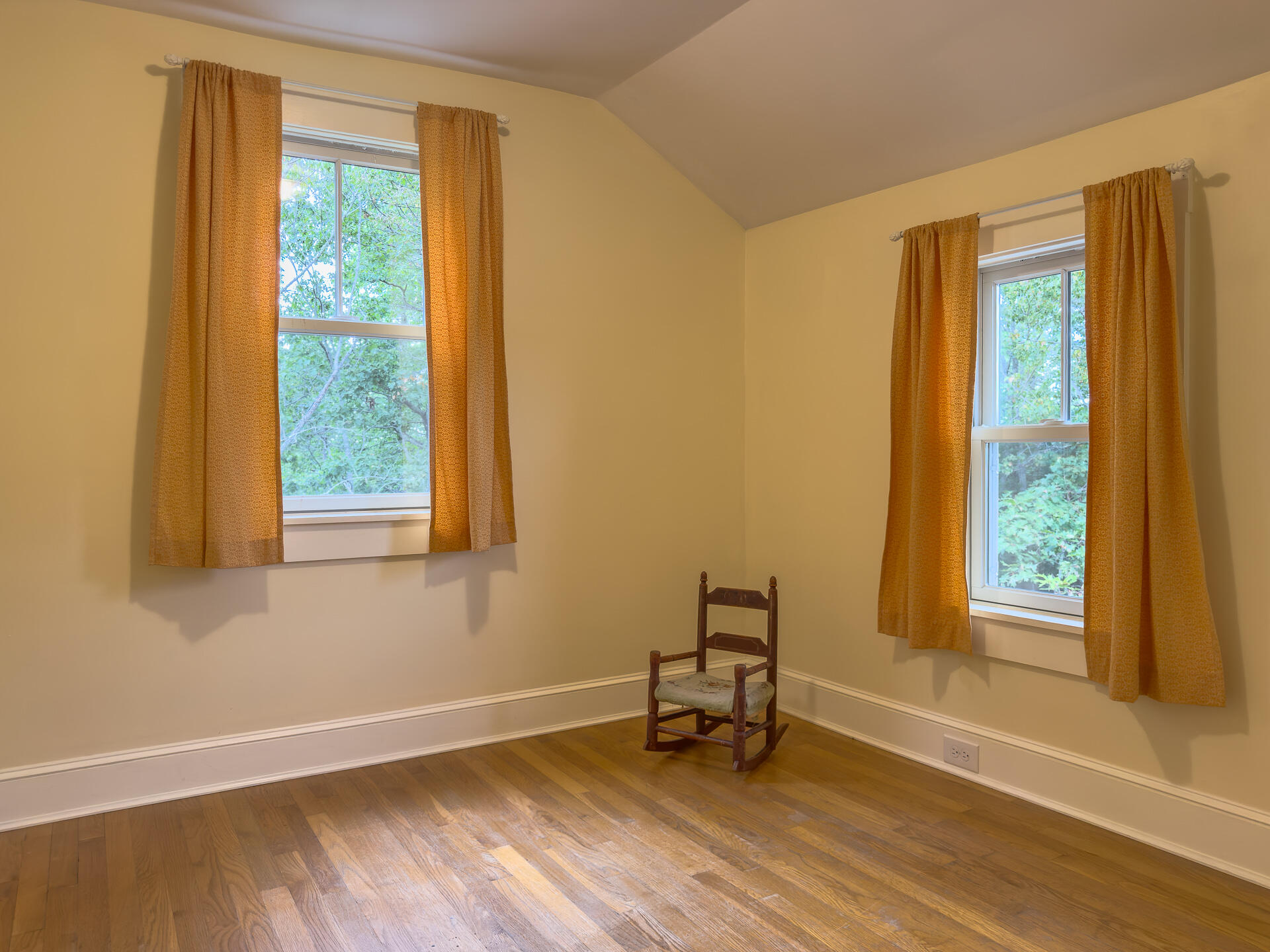 201 Lewis Hill Road Newcastle, ME 04553 - Photo 81 of 98 Orange room, little Rocker