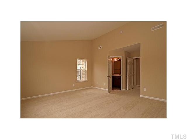 3010 Berkeley Street, Unit 33 Raleigh, NC 27612 - Photo 6 of 12 Relax in this huge Master Suite!