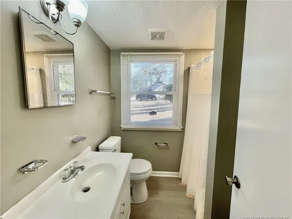 $1,800 | 452 Cloverhill Place, Fayetteville, NC 28311