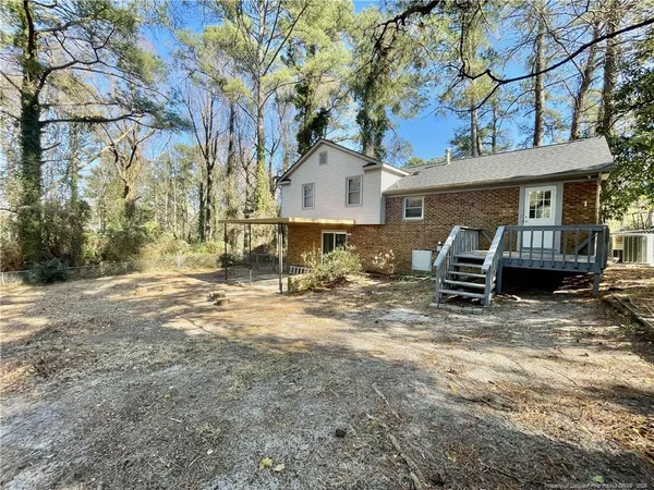 $1,800 | 452 Cloverhill Place, Fayetteville, NC 28311