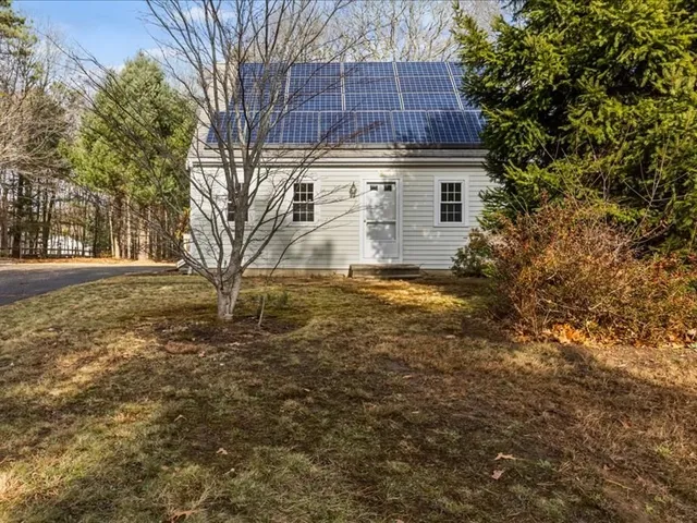 $569,000 | 32 Willington Avenue, Barnstable, MA 02648