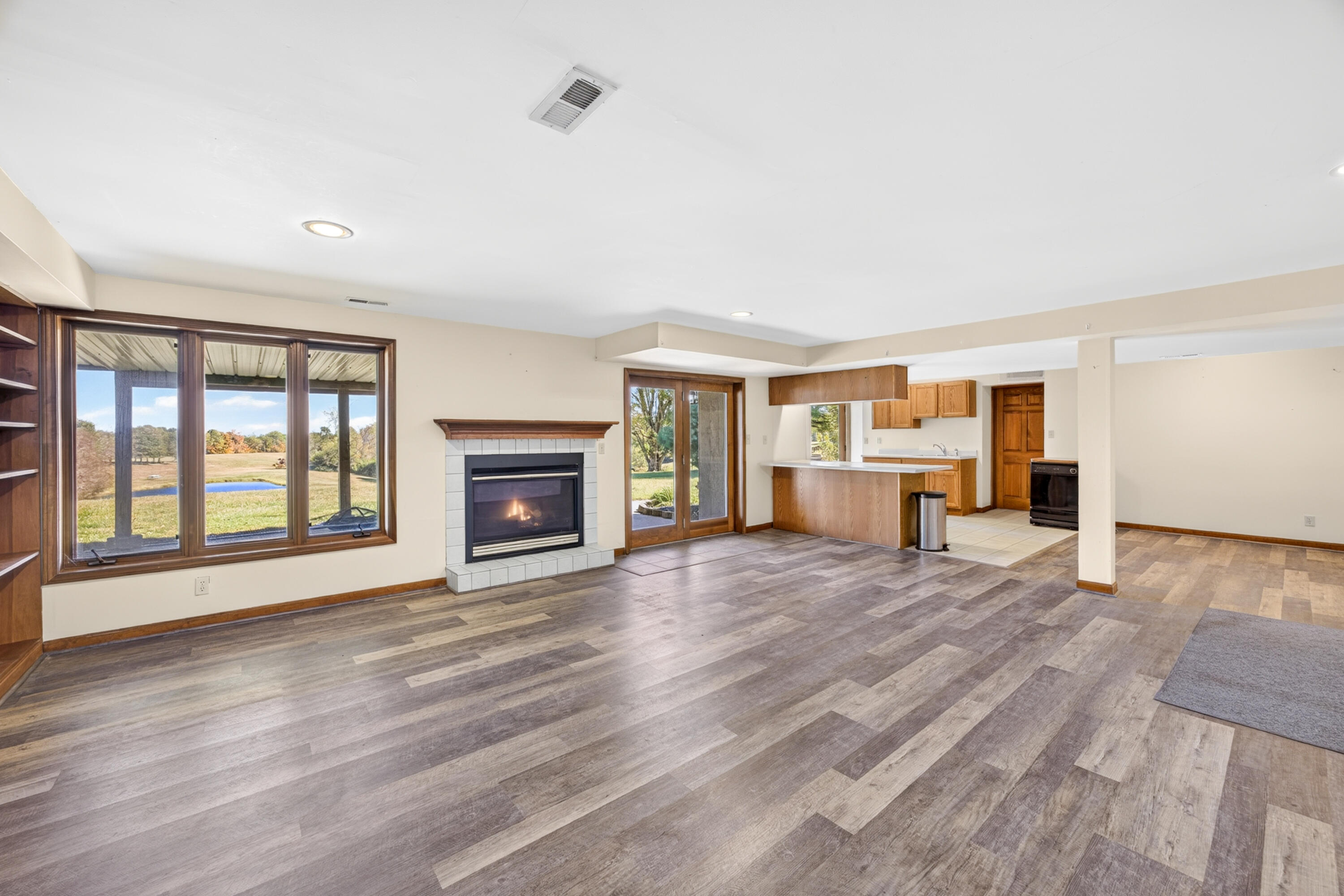 2137 Callant Road Independence, KY 41051 - Photo 32 of 47 lower level mother n law suite