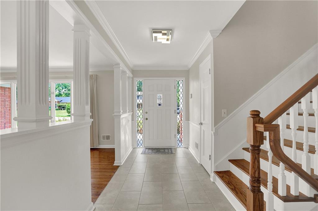 6421 Welham Road Indianapolis, IN 46220 - Photo 5 of 60 Gallery Image 5