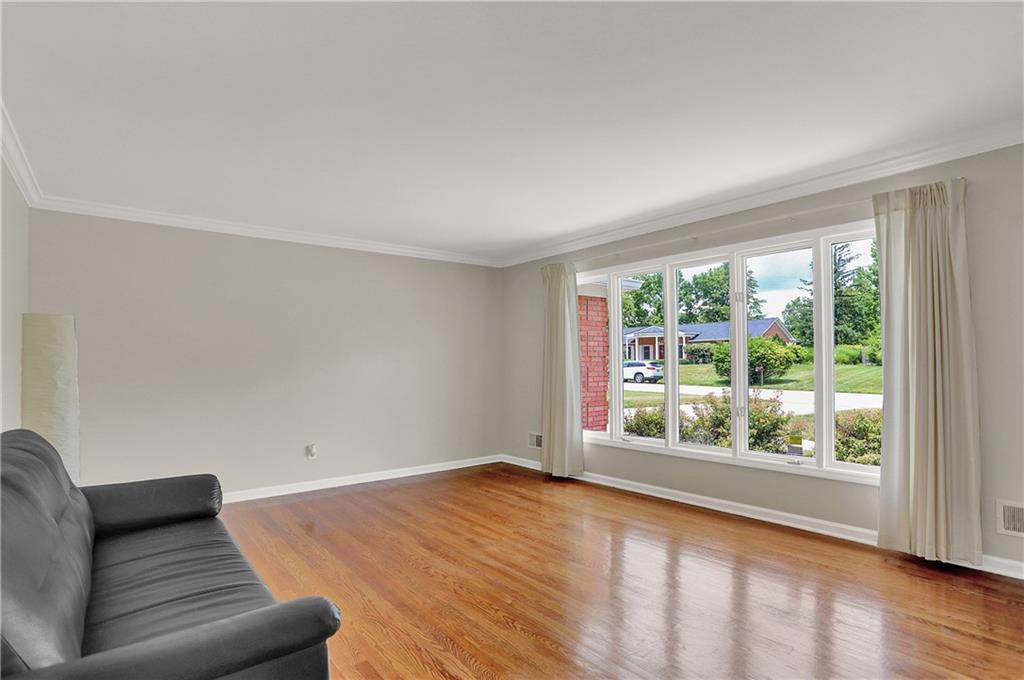 6421 Welham Road Indianapolis, IN 46220 - Photo 7 of 60 Gallery Image 7