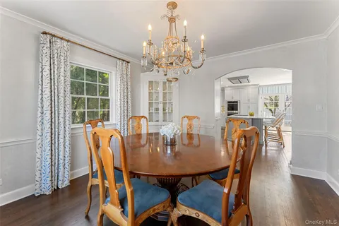 $1,595,000 | 44 Sprague Road, Scarsdale, NY 10583