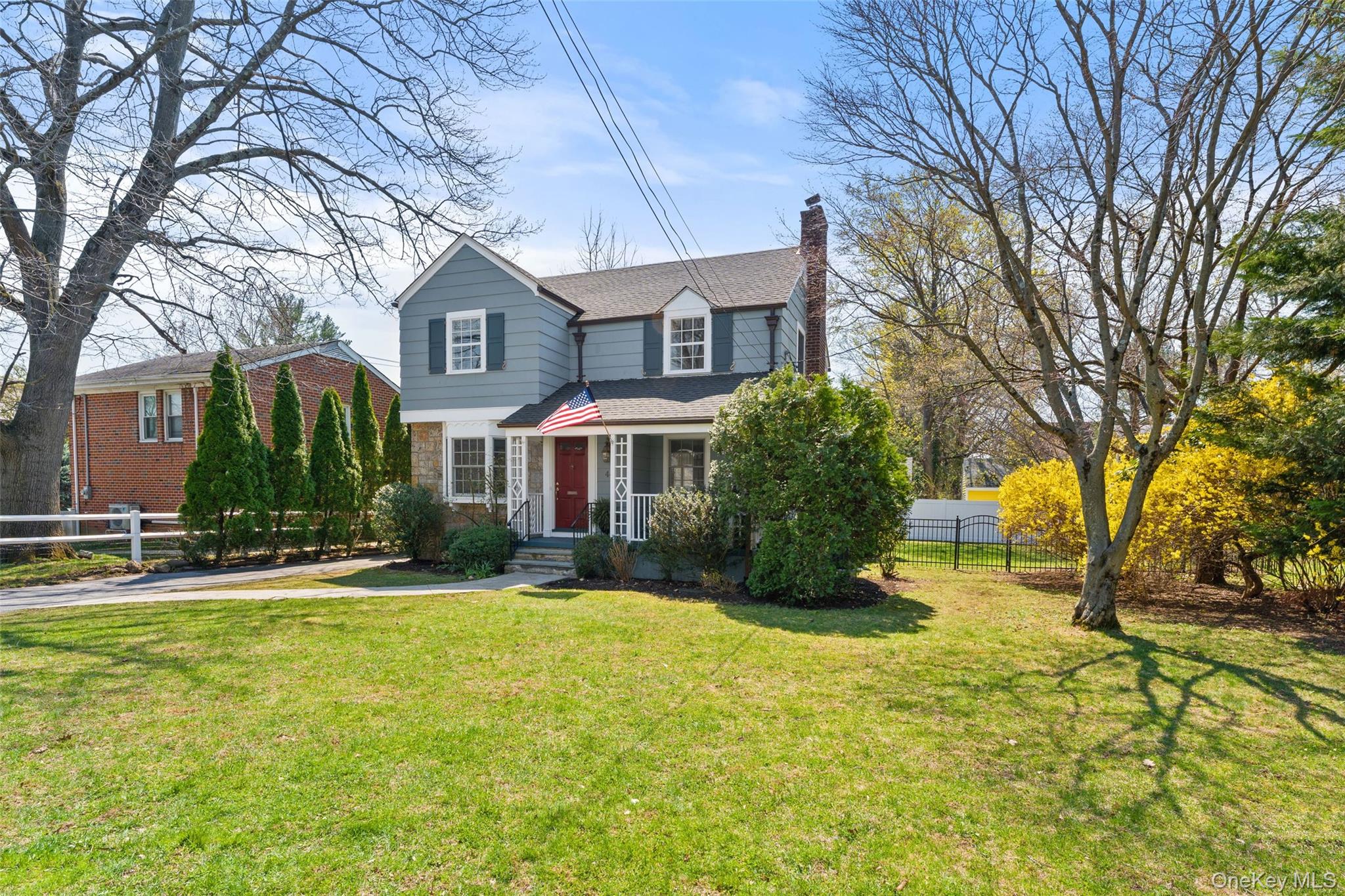 44 Sprague Road Scarsdale, NY 10583 - Photo 2 of 36 This classic Edgewood colonial has curb appeal for days