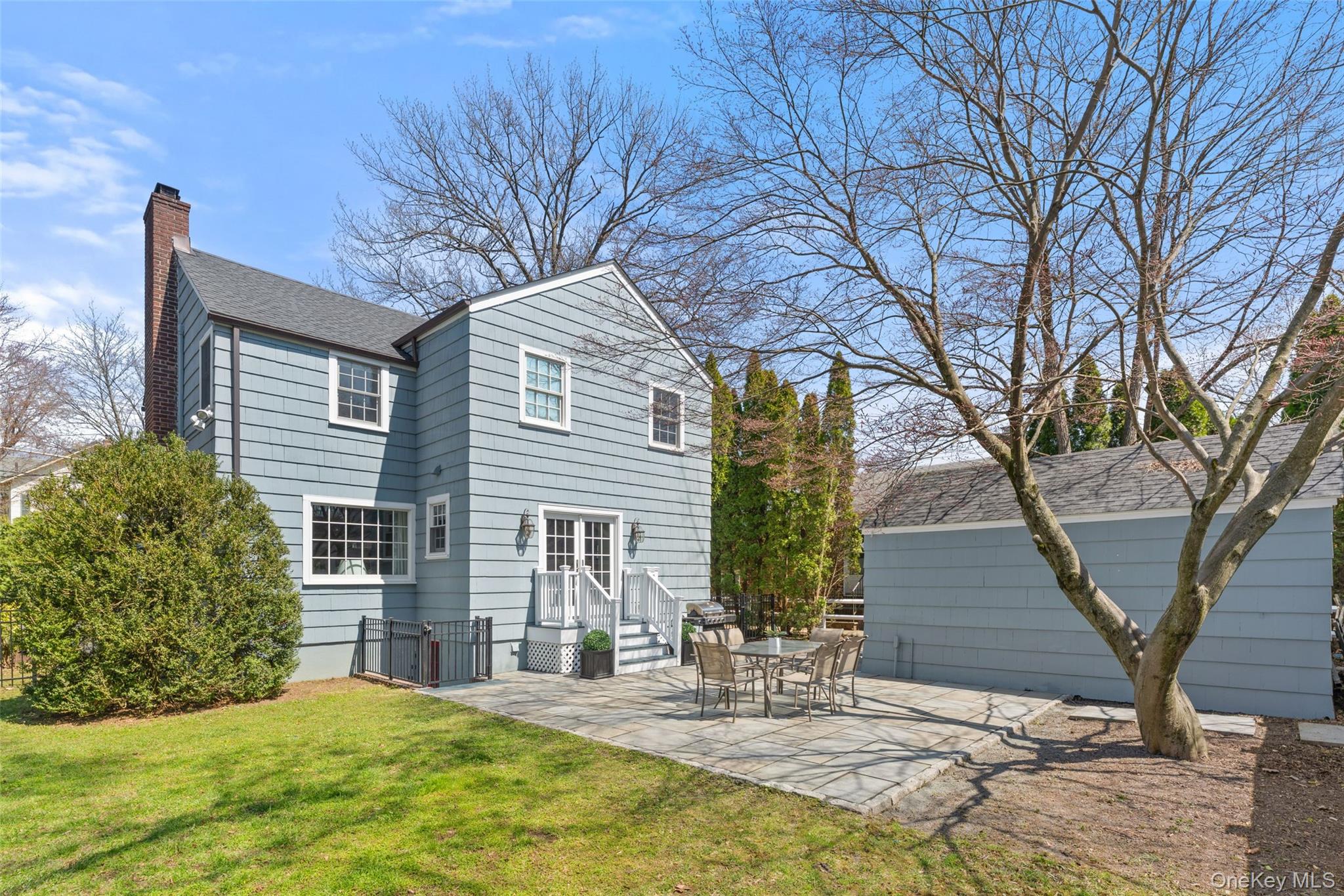 44 Sprague Road Scarsdale, NY 10583 - Photo 30 of 36 Large level backyard, let's have a catch!