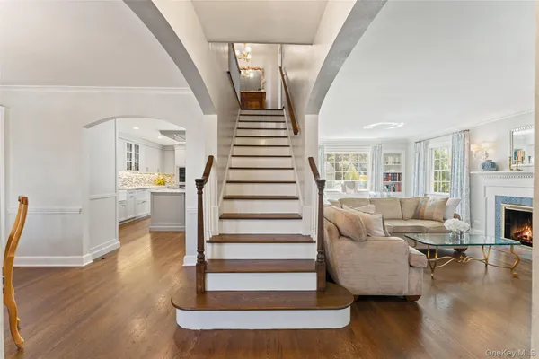 $1,595,000 | 44 Sprague Road, Scarsdale, NY 10583