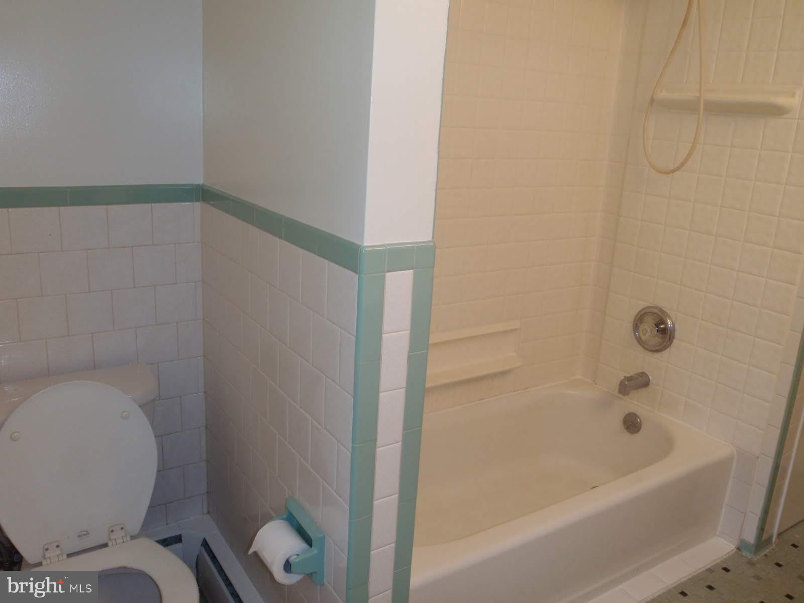 760 Gist Road Westminster, MD 21157 - Photo 14 of 28 Full Bath