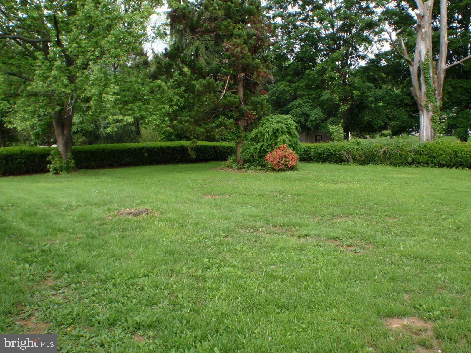 760 Gist Road Westminster, MD 21157 - Photo 23 of 28 Flat Back Yard
