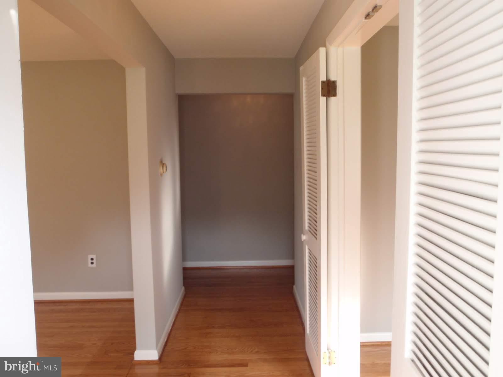 760 Gist Road Westminster, MD 21157 - Photo 7 of 28 Front Hall