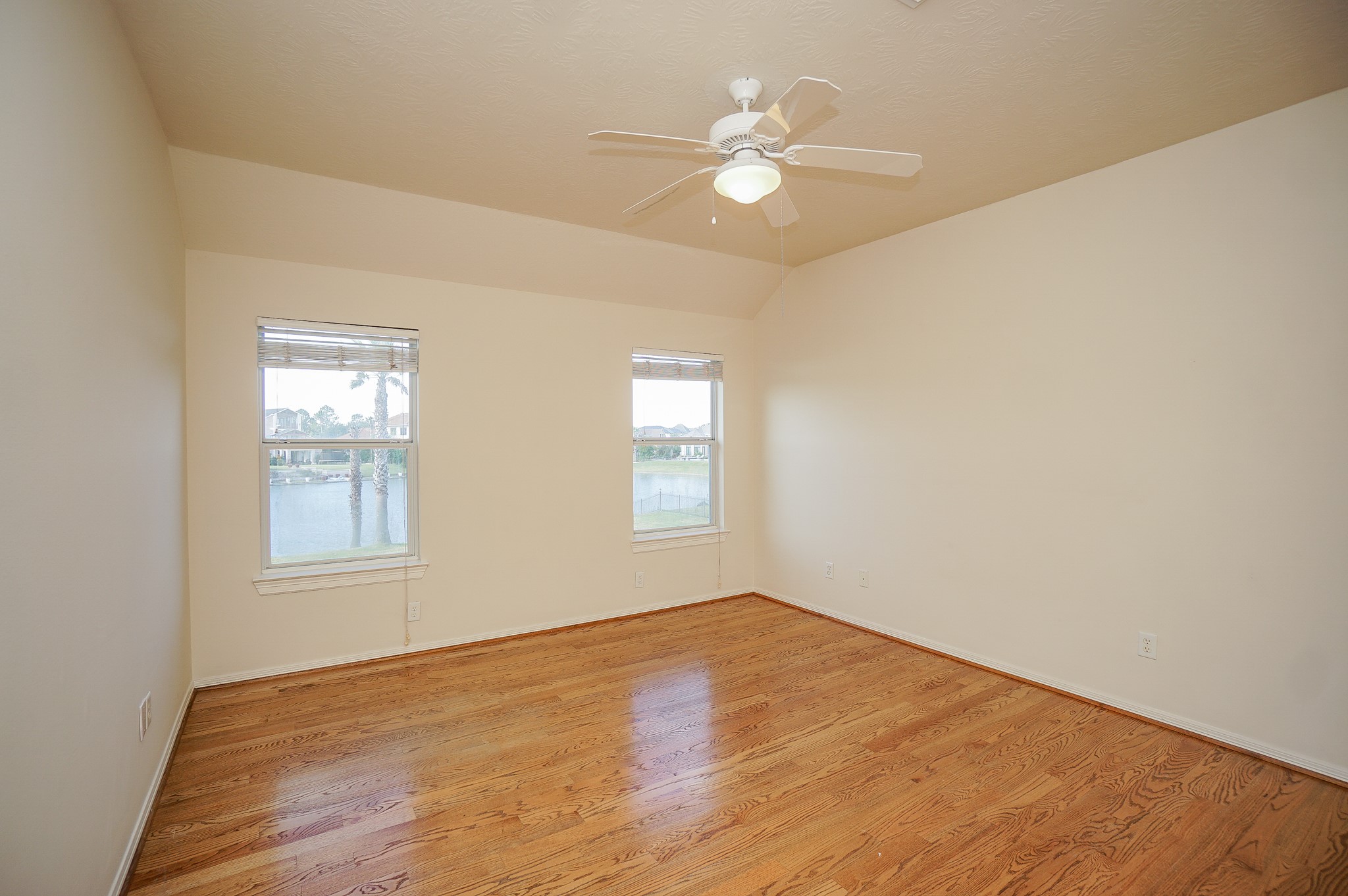 1902 Sparrows Ridge Katy, TX 77450 - Photo 25 of 48 Secondary bedroom with lake views.