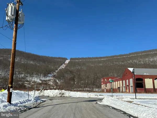 $189,000 | 300 Erie Avenue, Renovo, PA 17764