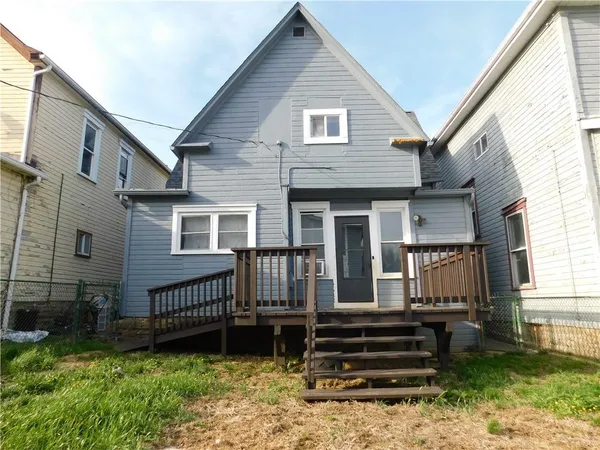 $120,000 | 138 West Elm Street, Waynesburg, PA 15370