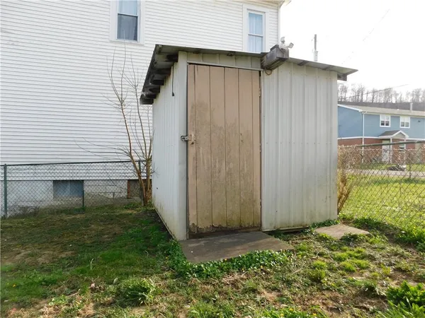 $120,000 | 138 West Elm Street, Waynesburg, PA 15370