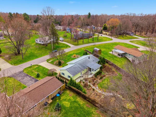 $274,900 | 3914 Harwich Lane, Jackson, MI 49201