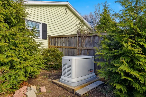 $274,900 | 3914 Harwich Lane, Jackson, MI 49201