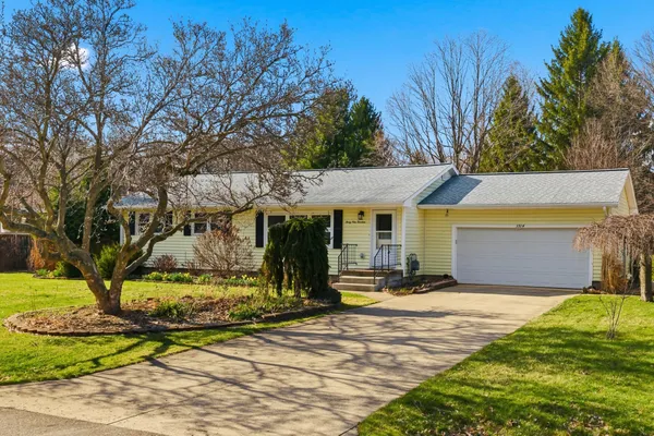 $274,900 | 3914 Harwich Lane, Jackson, MI 49201