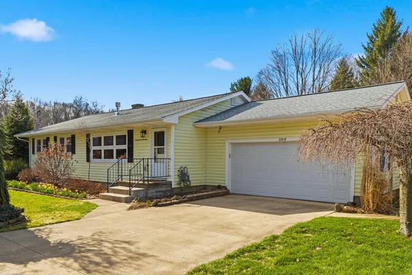 $274,900 | 3914 Harwich Lane, Jackson, MI 49201