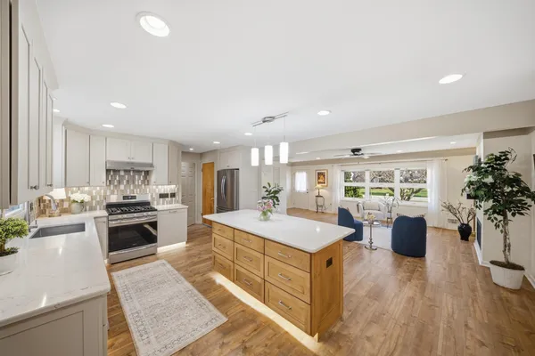 $274,900 | 3914 Harwich Lane, Jackson, MI 49201