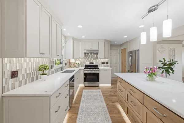 $274,900 | 3914 Harwich Lane, Jackson, MI 49201