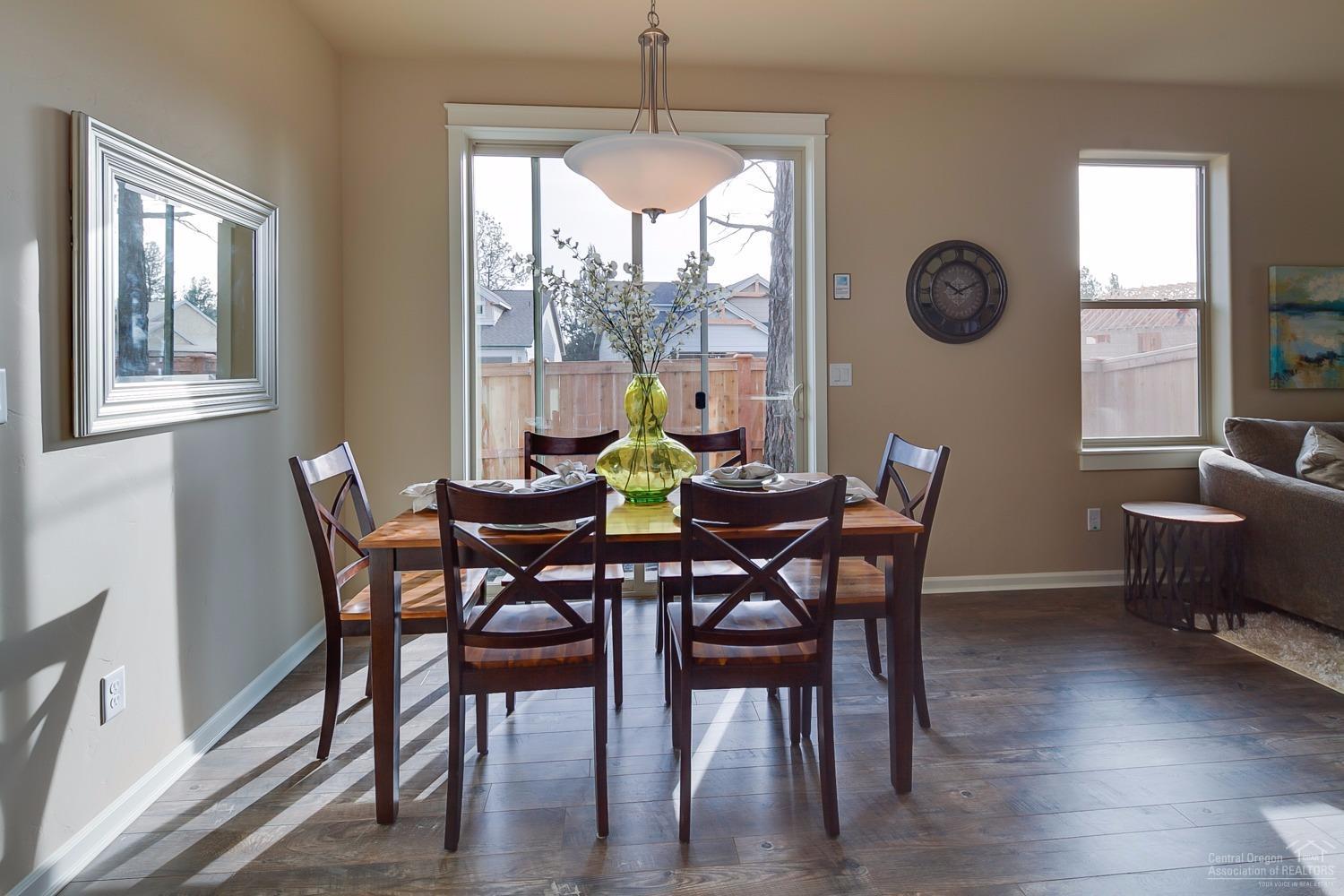20856 Sotra Loop Bend, OR 97702 - Photo 6 of 25 Gallery Image 6